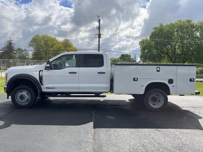 2026 Ford F-450 — rear three-quarter view