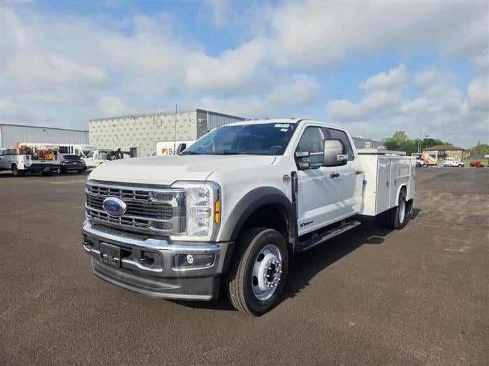 2026 Ford F-450 — side profile view