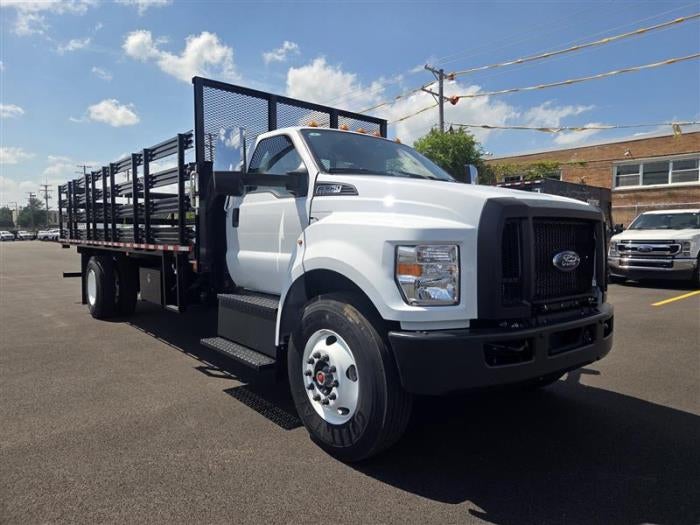 2027 Ford F-650 — detail view